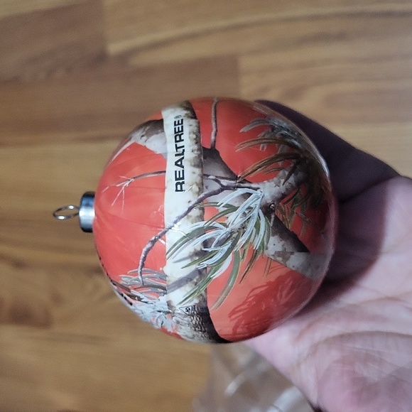 11 Realtree Camo Christmas ornaments tree white red pink green camouflage - Picture 3 of 5